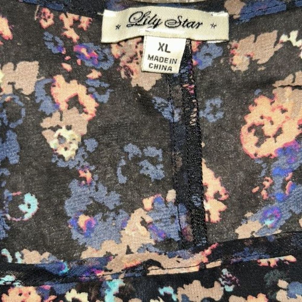 ‎Floral Top - Picture 4 of 7